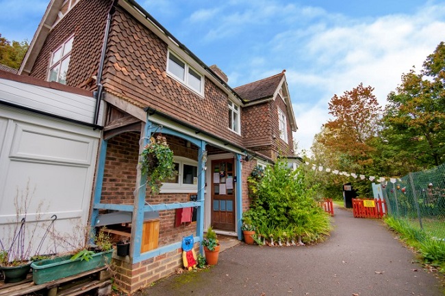 Crawley day nursery acquired by Little Barn Owls group