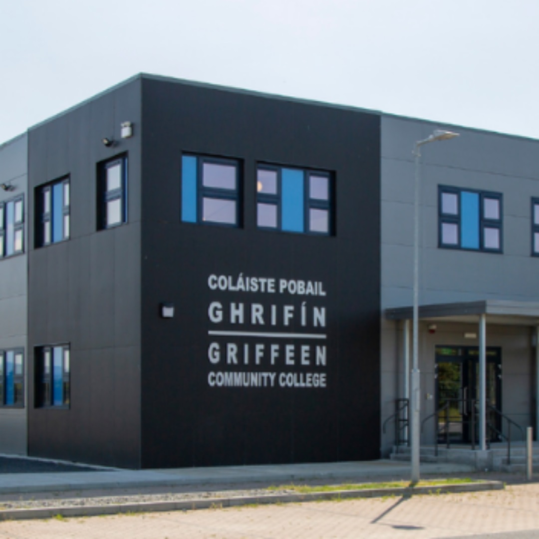 Minister visits site of new school building for Griffeen Community College, Dublin